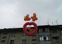 Надписи и фигуры из шаров