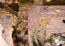 Надписи и фигуры из шаров