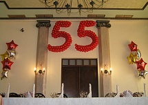 Надписи и фигуры из шаров