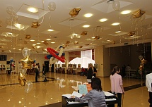 Надписи и фигуры из шаров