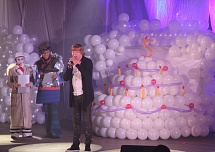 Надписи и фигуры из шаров